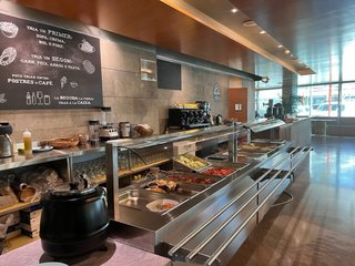 Se traspasa restaurante en funcionamiento