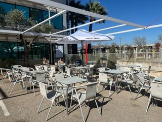 Se traspasa restaurante en funcionamiento