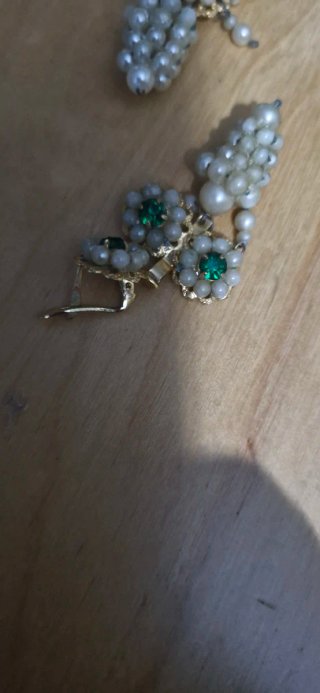 Conjunto Joyas Oro y Perlas con Piedras Verdes