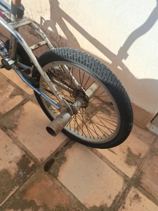 Bicicleta BMX Monty Free