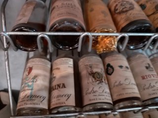 Expositor botellas mini Pedro Domecq vintage