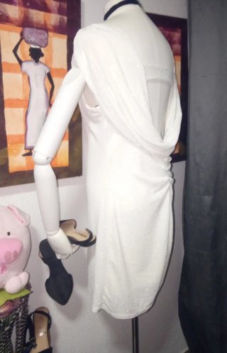 Vestido blanco con purpurina espalda abierta