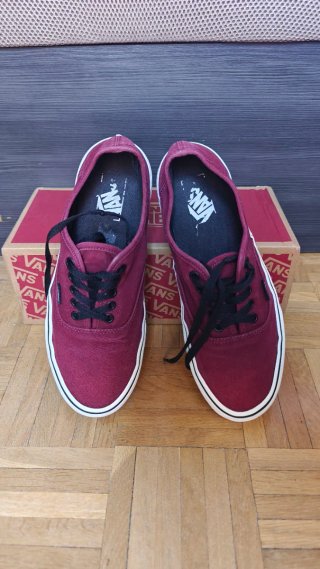 Vans Authentic Granates