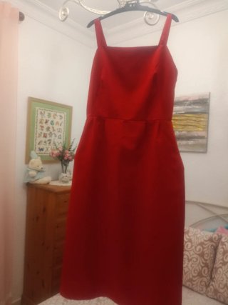 Vestido rojo con chaqueta