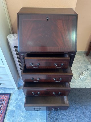 Escritorio cajonera retro de madera