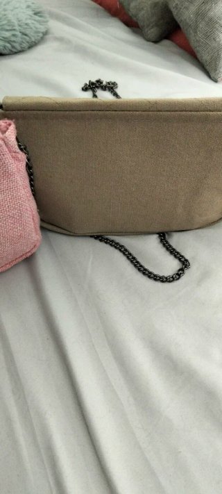 2 bolsos de cartera con cadena y por 5€ los 2