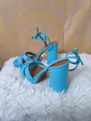 Sandalias de tacón azul