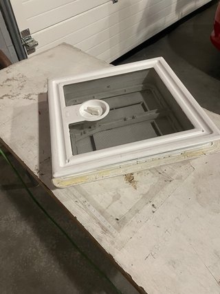 Claraboya Fiamma 40x40 para Autocaravana