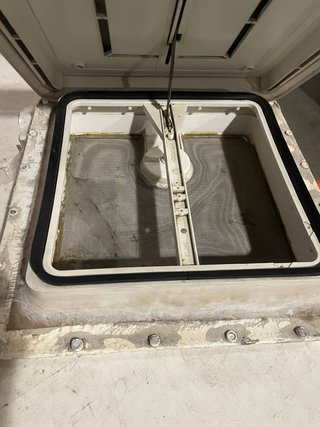 Claraboya Fiamma 40x40 para Autocaravana