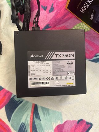 Corsair TX750M 750W Alimentatore semi-modulare