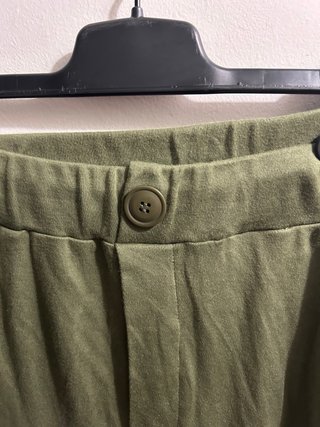 Pantalón jogger verde talla M
