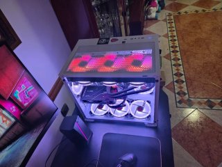PC Gaming MSI con RGB