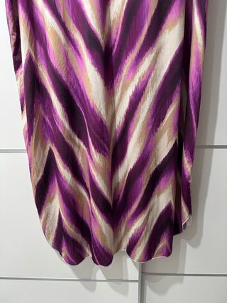 Vestido estampado morado y rosa