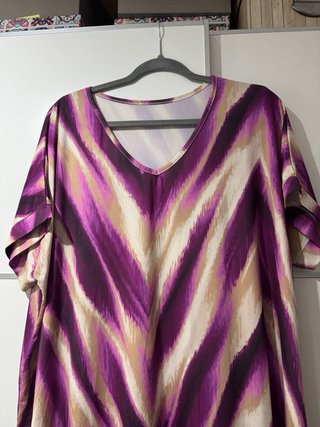 Vestido estampado morado y rosa
