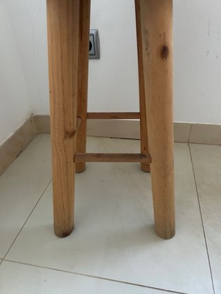 Taburete de tela y madera