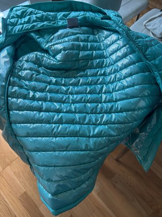 Plumas adolescentes Columbia azul celeste