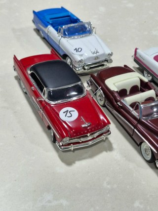 Lote Coches Clásicos escala 1:24