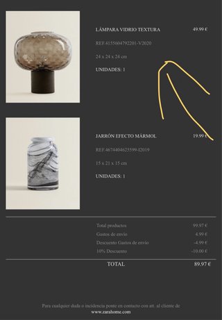 Lámpara de mesa Zara Home cristal y madera