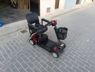 Moto eléctrica tipo scooter