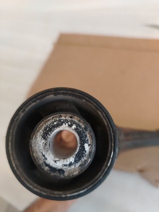 Brazo suspensión delantero derecho Mercedes 1007