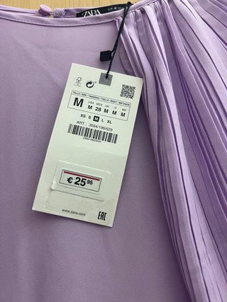 Blusa Zara lila mangas plisadas talla M