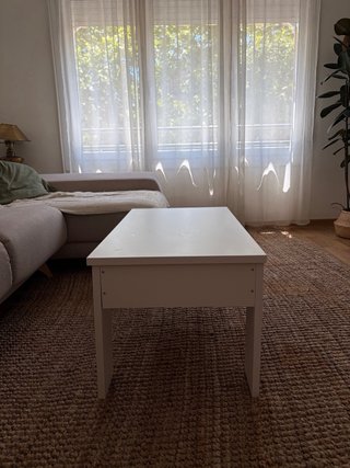Mesa centro elevable blanca con almacenaje