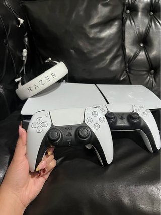 Sony PS5 Slim Blanca 1TB + Accesorios