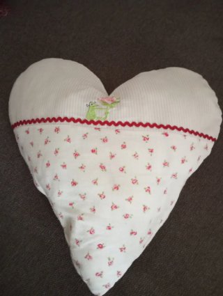 2 Cojines Corazón Decorativos