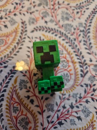 Figuras Minecraft Kinder Joy