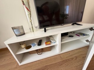 Mueble TV blanco con almacenaje