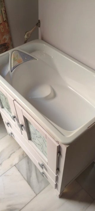 Mueble cambiador bebé con bañera