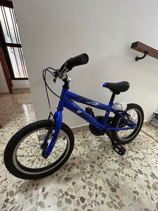 Bicicleta infantil azul