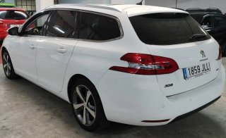Peugeot 308 2016