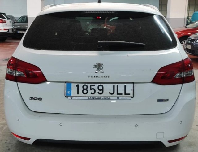 Peugeot 308 2016
