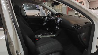 Peugeot 308 2016
