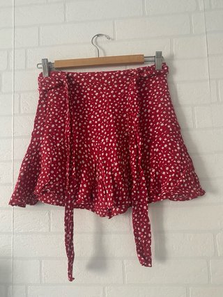 Falda pantalón Zara floral roja Talla S