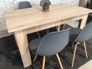 Mesa comedor y 4 sillas estilo nórdico