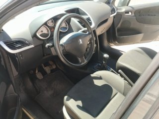 Peugeot 207 1.4i 2010