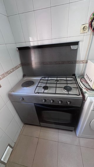 Cocina de gas con horno integrado