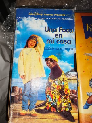 Pack 4 Películas VHS Disney y Chaplin