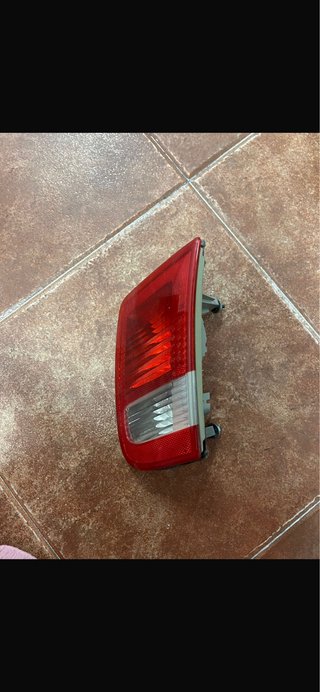 Piloto trasero Saab 93 Sedán