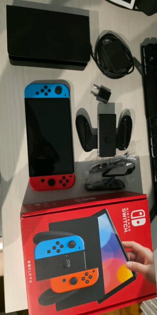 Nintendo Switch OLED - Ottime Condizioni
