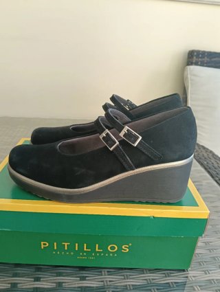 Zapatos cuña Pitillos ante negro talla 37