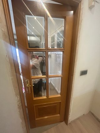 Puertas madera maciza