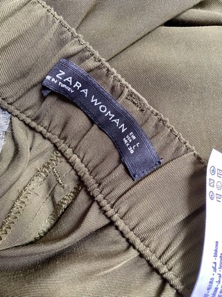 Pantalones Zara Verde Oliva Talla L nuevos