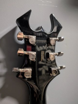 Bc Rich Warlock NJ Neck-Thru + Estuche