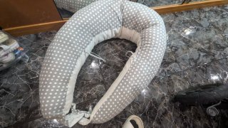 Almohada XL Lactancia Gris Lunares