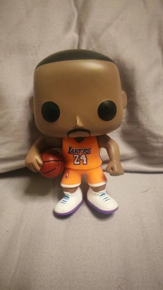 Funko Pop Kobe Bryant Lakers 24