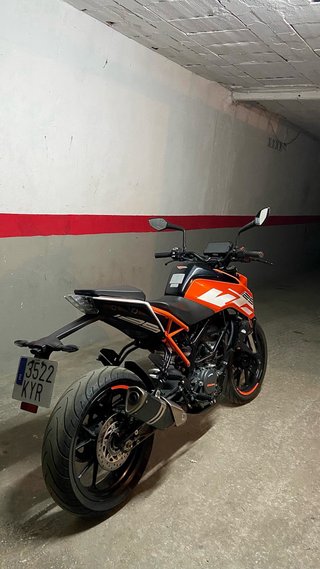 KTM duke 125