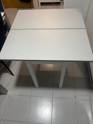 Mesa de cocina madera blanca y gris